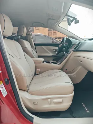 Toyota Venza V6 AWD 2010 Red