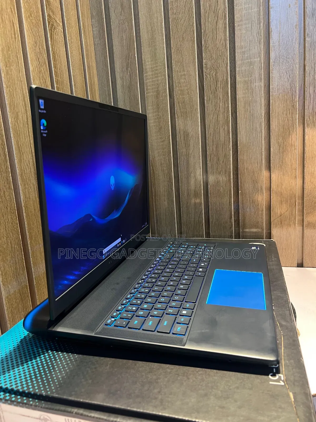 Laptop Dell Alienware Area-51 32GB Intel Core Ultra 9 SSD 2T