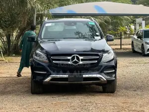 Mercedes-Benz GLE-Class 2018 Blue
