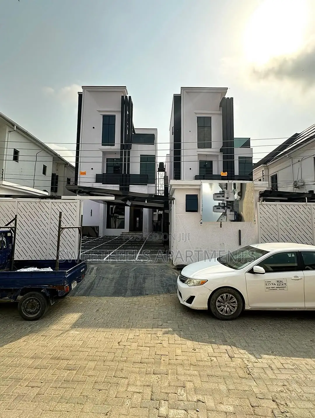 5 Bedroom Fully Detached for Sale