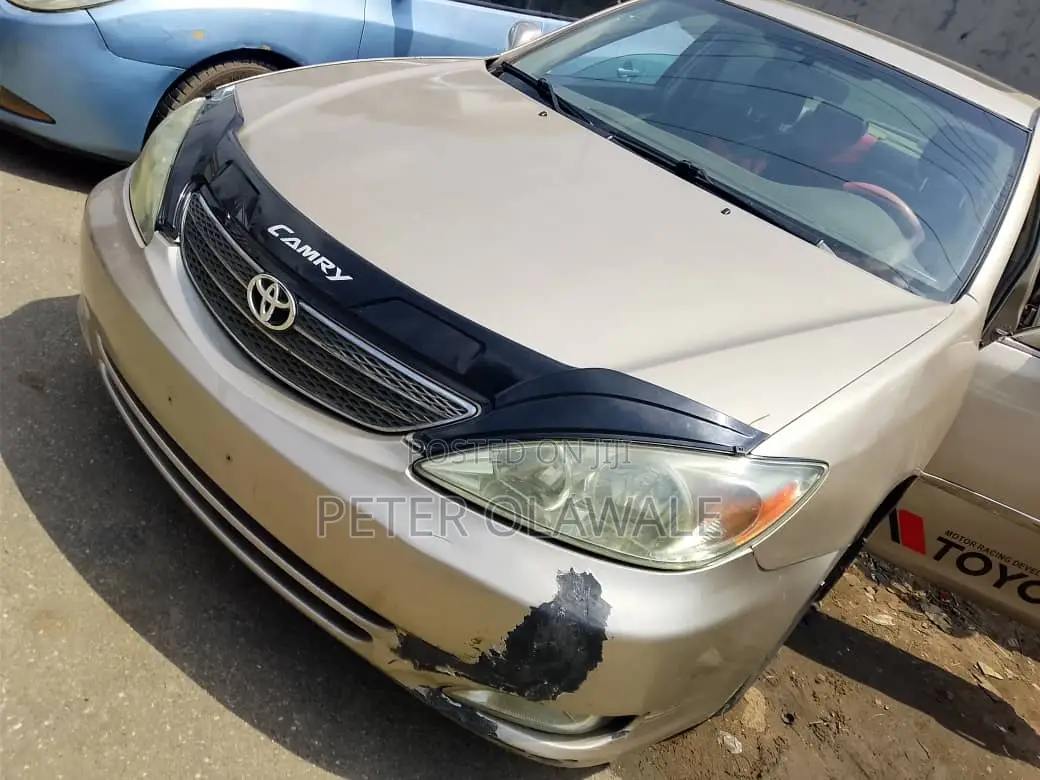 2004 Toyota Camry
