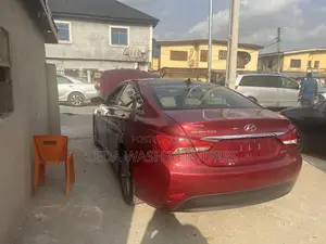Hyundai Sonata Limited 4dr Sedan (2.4L 4cyl 6A) 2014 Red