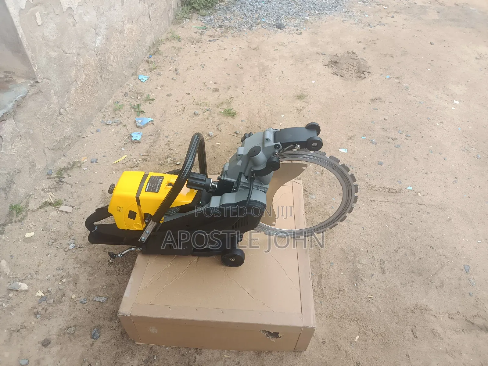 Electric Concrete Chainsaw
