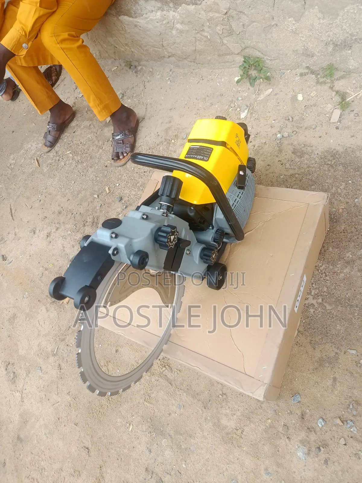 Electric Concrete Chainsaw