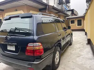 Toyota Land Cruiser 90 Automatic 2002 Blue