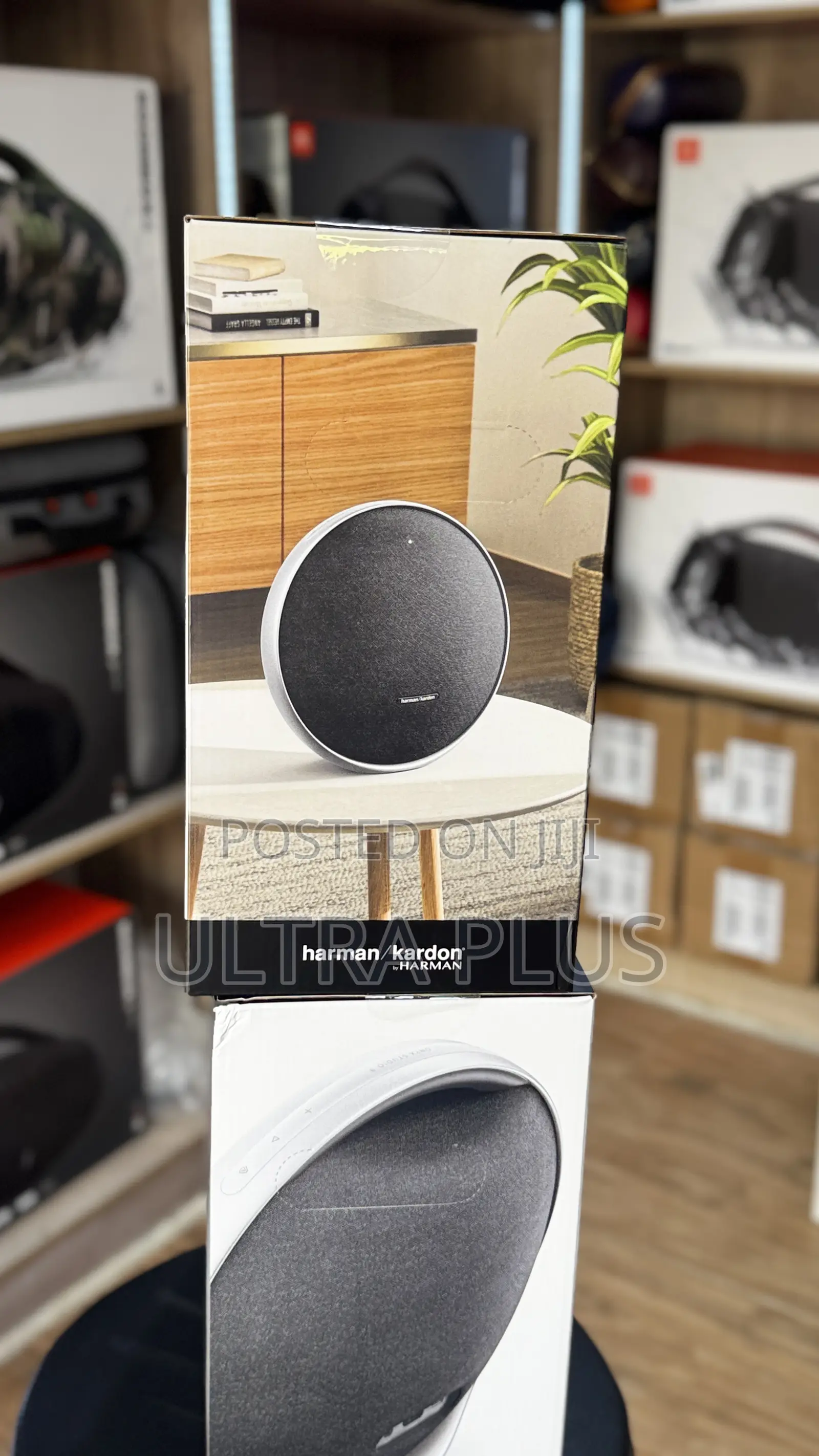 Harman Kardon Onyx Studio 9