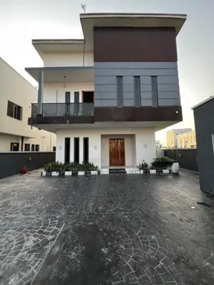 5bdrm Duplex in Pinnock Beach Estate, Osapa london for rent