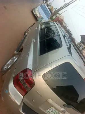 Toyota Highlander 2006 Gold