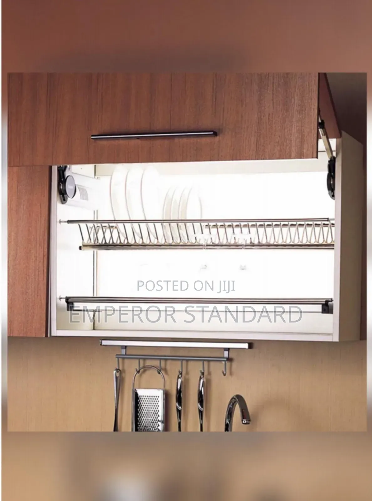 Built-in Permanent Plate Rack
