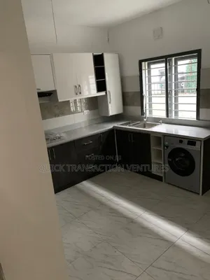Furnished 3bdrm Block of Flats in Eden Heights, Victoria Island