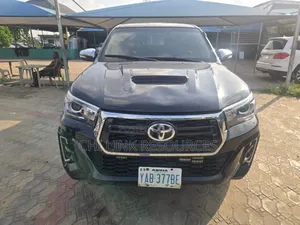 Toyota Hilux 2023 Black