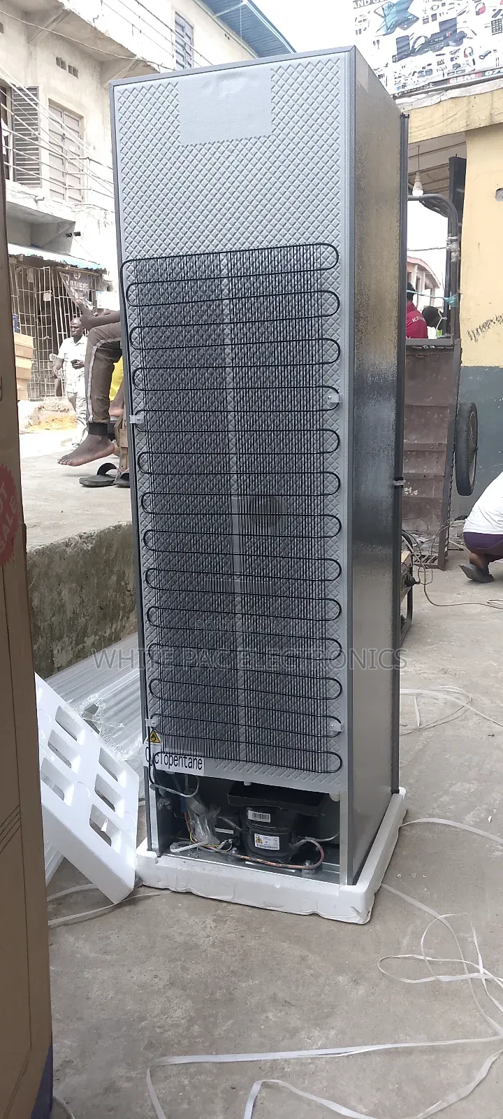 Tekno Cool Big Fridge 250 Litres ( Freezer & Fridge ).> Fast Ice Maker