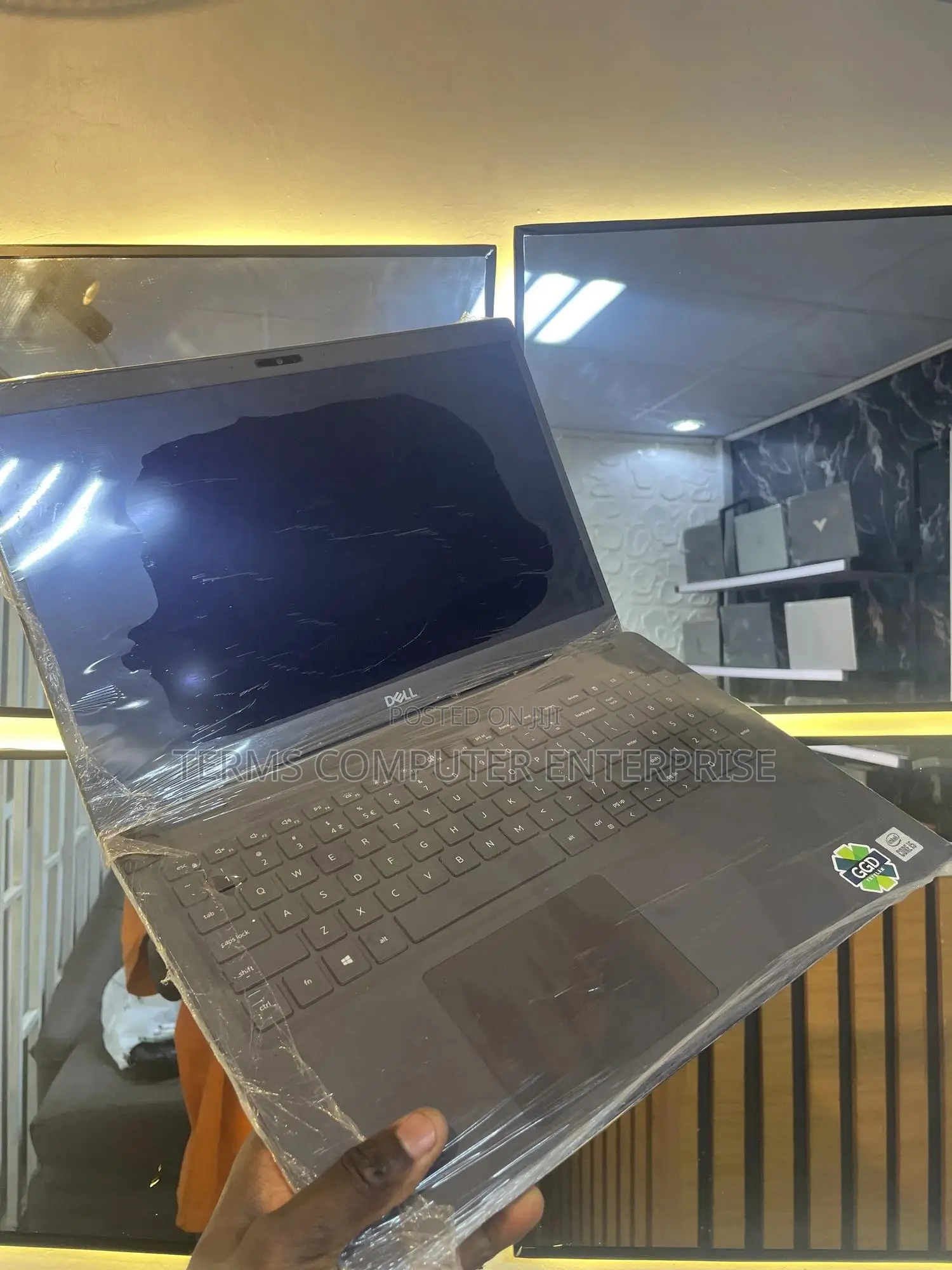 Laptop Dell Latitude 3510 8GB Intel Core I5 SSD 256GB