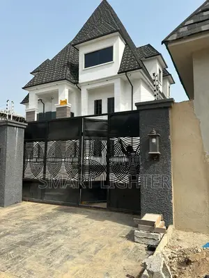 4bdrm Duplex in Life Camp for sale