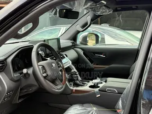 New Toyota Land Cruiser LC300 2025 Black