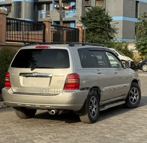 Toyota Highlander Limited V6 2005 Gray