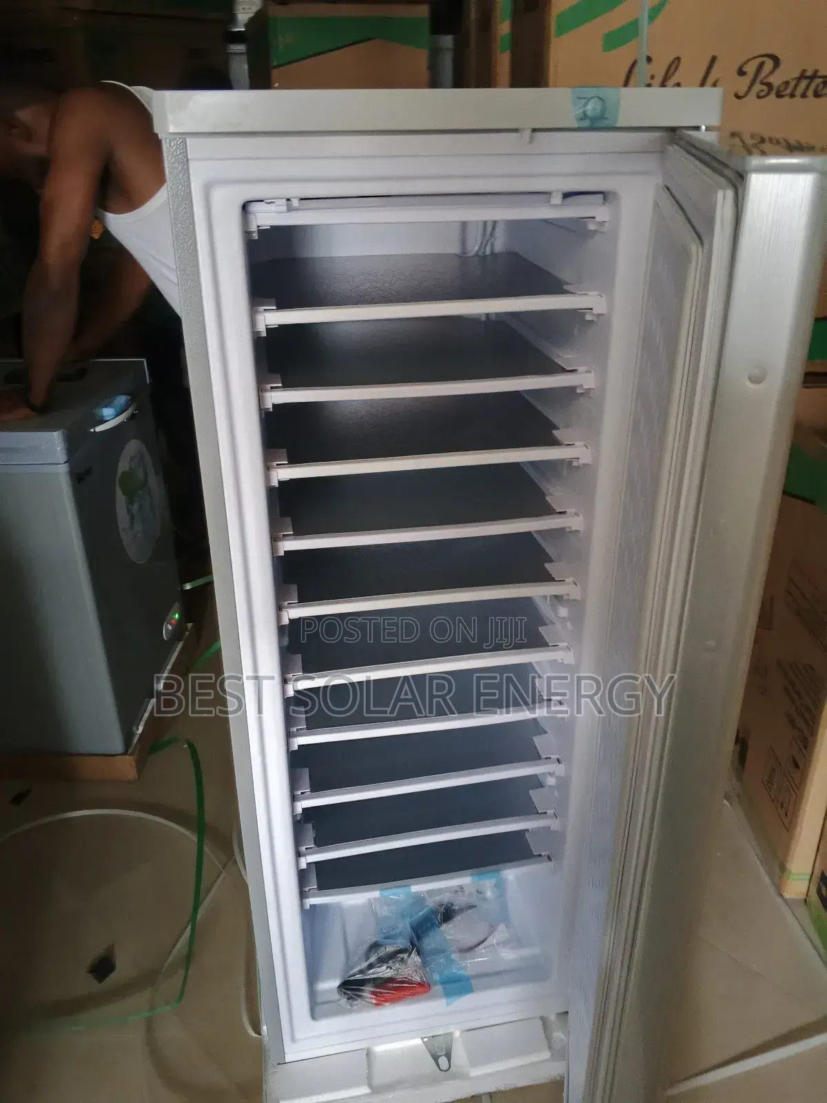 Bona Solar Freezer for Block