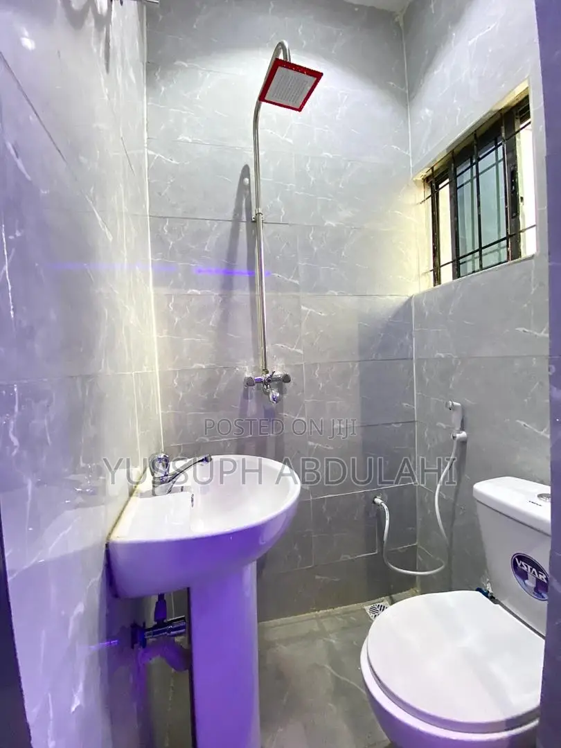 1 Bedroom Yaba