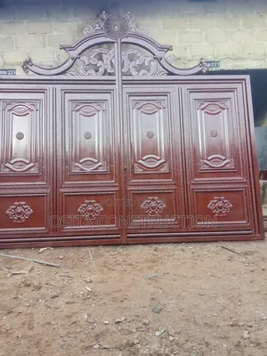 Royal Wrought Iron Gate Design
