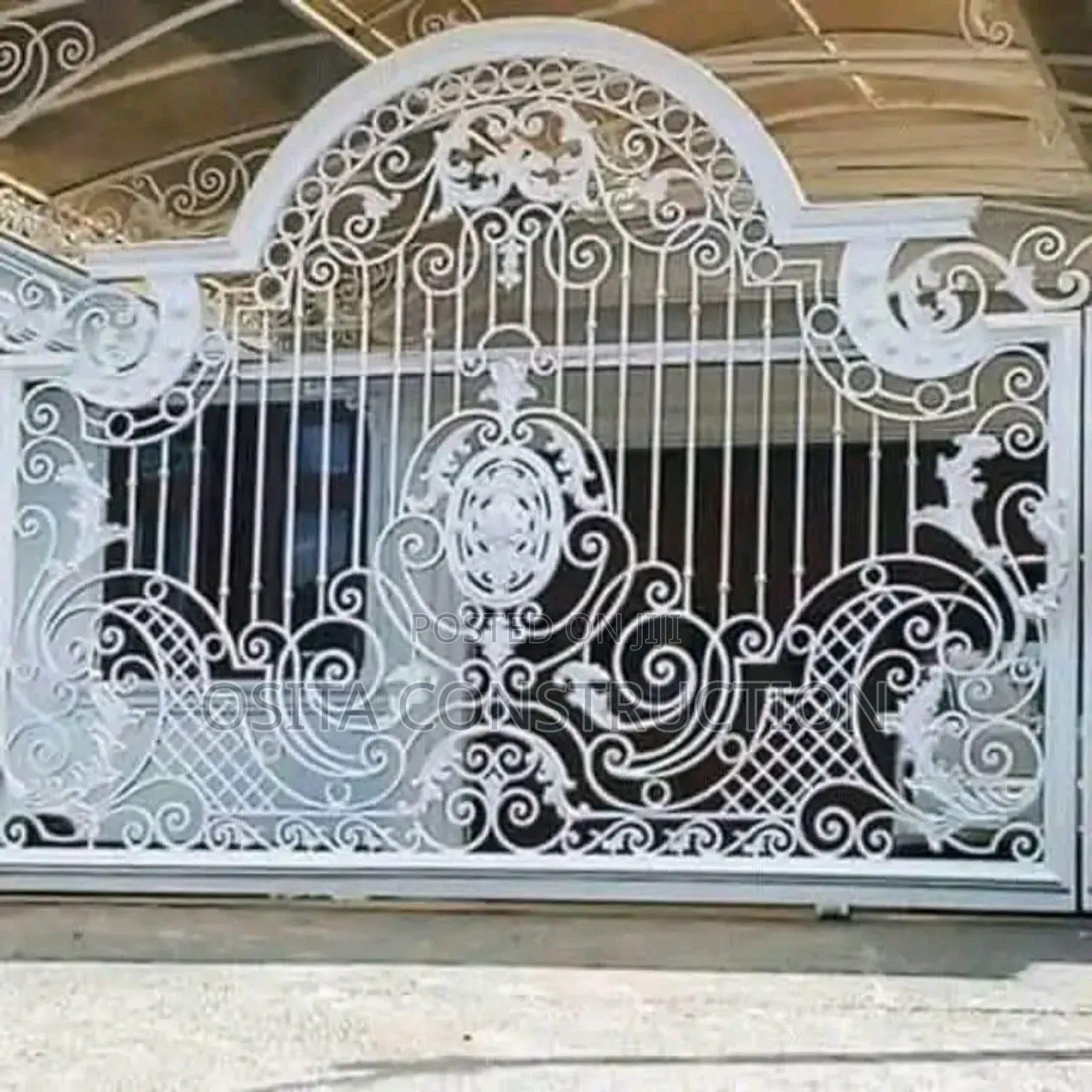 Royal Wrought Iron Gate Design