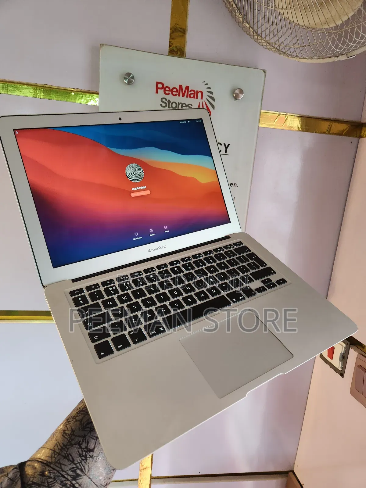 Laptop Apple MacBook Air 4GB Intel Core i5 SSD 256GB