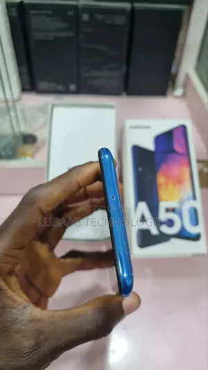 Samsung Galaxy A50 128 GB Blue