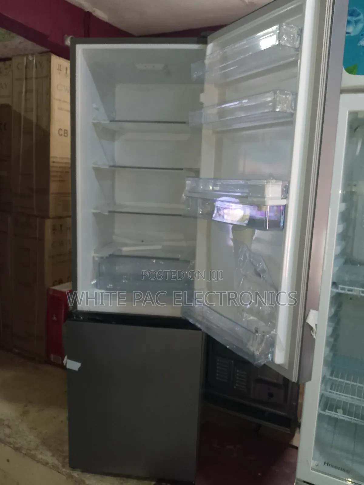 Hisense( Dc35cd )Fridge 264 Litres Bottom Freezer With Water Dispenser