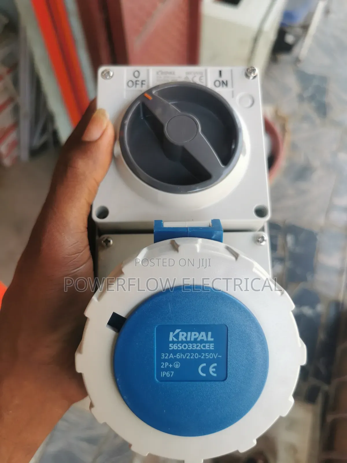 Isolator/Industrial Socket