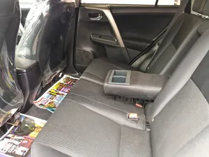 Toyota RAV4 XLE AWD (2.5L 4cyl 6A) 2013 Black