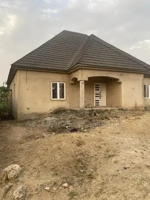 3bdrm Bungalow in An Estate Behind Von, Lugbe District for sale