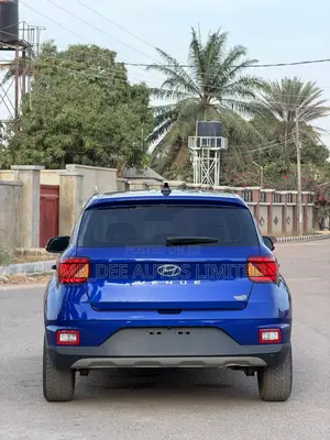 Hyundai Venue 2022 Blue