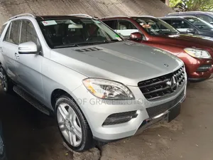 Mercedes-Benz M Class ML350 4MATIC 4dr SUV AWD (3.5L 6cyl 7A) 2015
