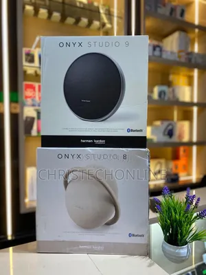 Onyx Studio 9