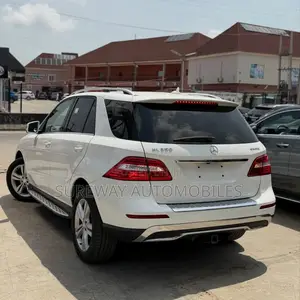 Mercedes-Benz M Class ML350 4MATIC 4dr SUV AWD (3.5L 6cyl 7A) 2015