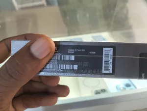 New Samsung Galaxy Z Fold4 512 GB Gold