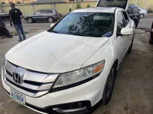 Honda Accord Touring 4dr Sedan FWD (3.5L 6cyl 6A) 2013 White