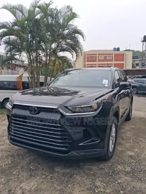 New Toyota Highlander XLE 2025 Black