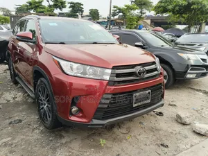 Toyota Highlander Limited 2019 Red