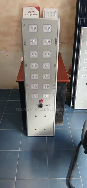 14eyes Brand New High Voltage Solar Street Light