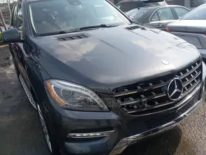 Mercedes-Benz M Class ML350 4MATIC 4dr SUV AWD (3.5L 6cyl 7A) 2015 Gray