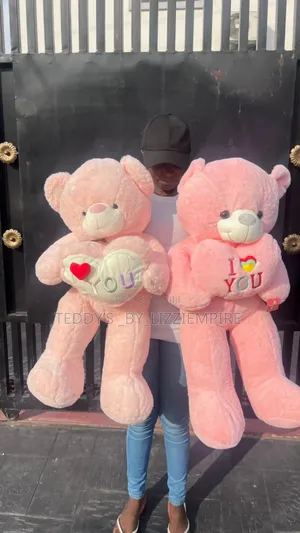 Kiss Teddy Near