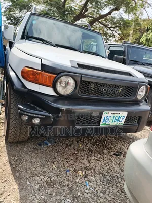 Toyota FJ Cruiser 2007 White