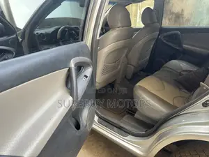 Toyota RAV4 Limited 2007 Gold