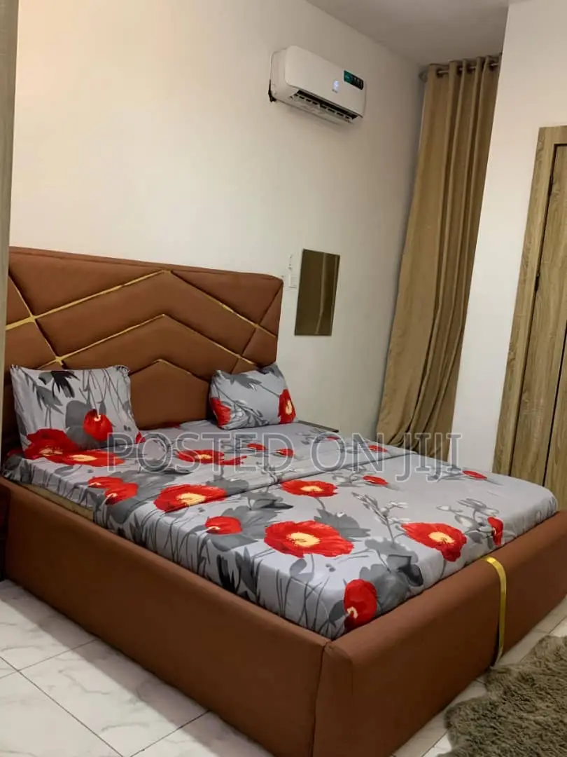 Service Apartment