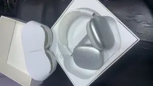 White Color Apple Airpod Max Open Box