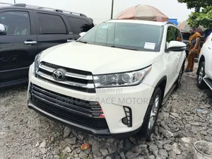 Toyota Highlander Limited Platinum V6 4x2 (3.5L 6cyl 6A) 2016 White