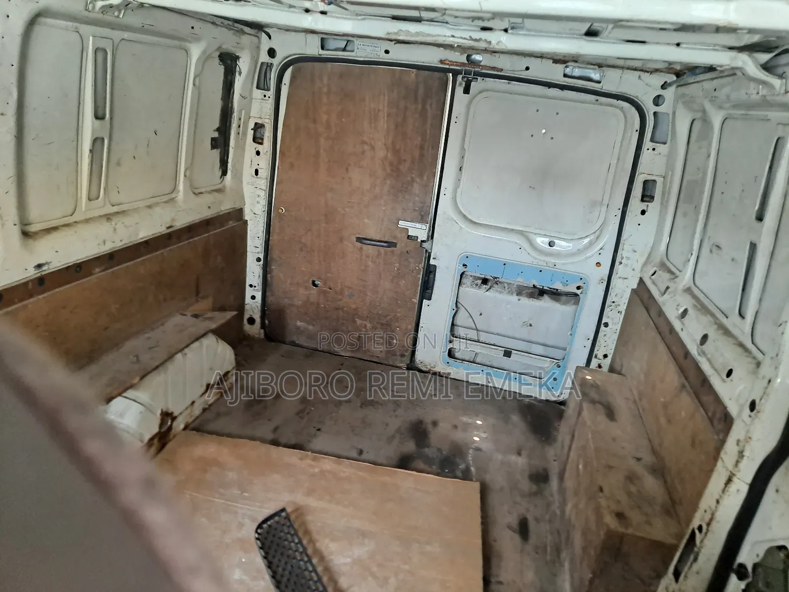 Ford Transit 2002 White