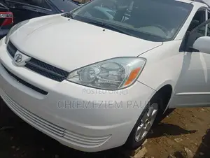 Toyota Sienna XLE Limited FWD (3.3L V6 5A) 2004 White
