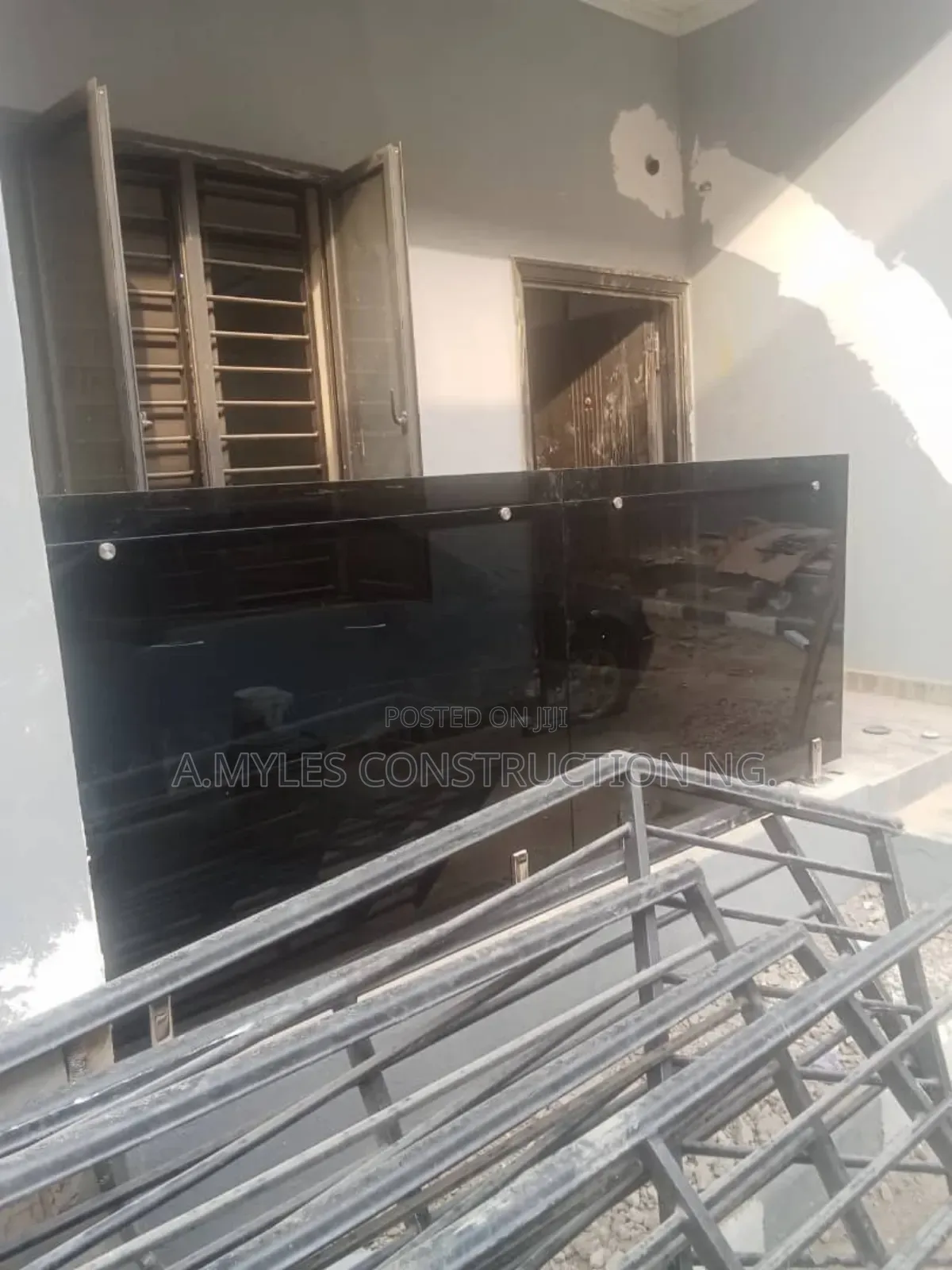 Ajah Glass Handrail
