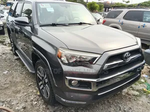 Toyota 4-Runner Limited 4dr 4x4 (4.0L 6cyl 5A) 2016 Gray